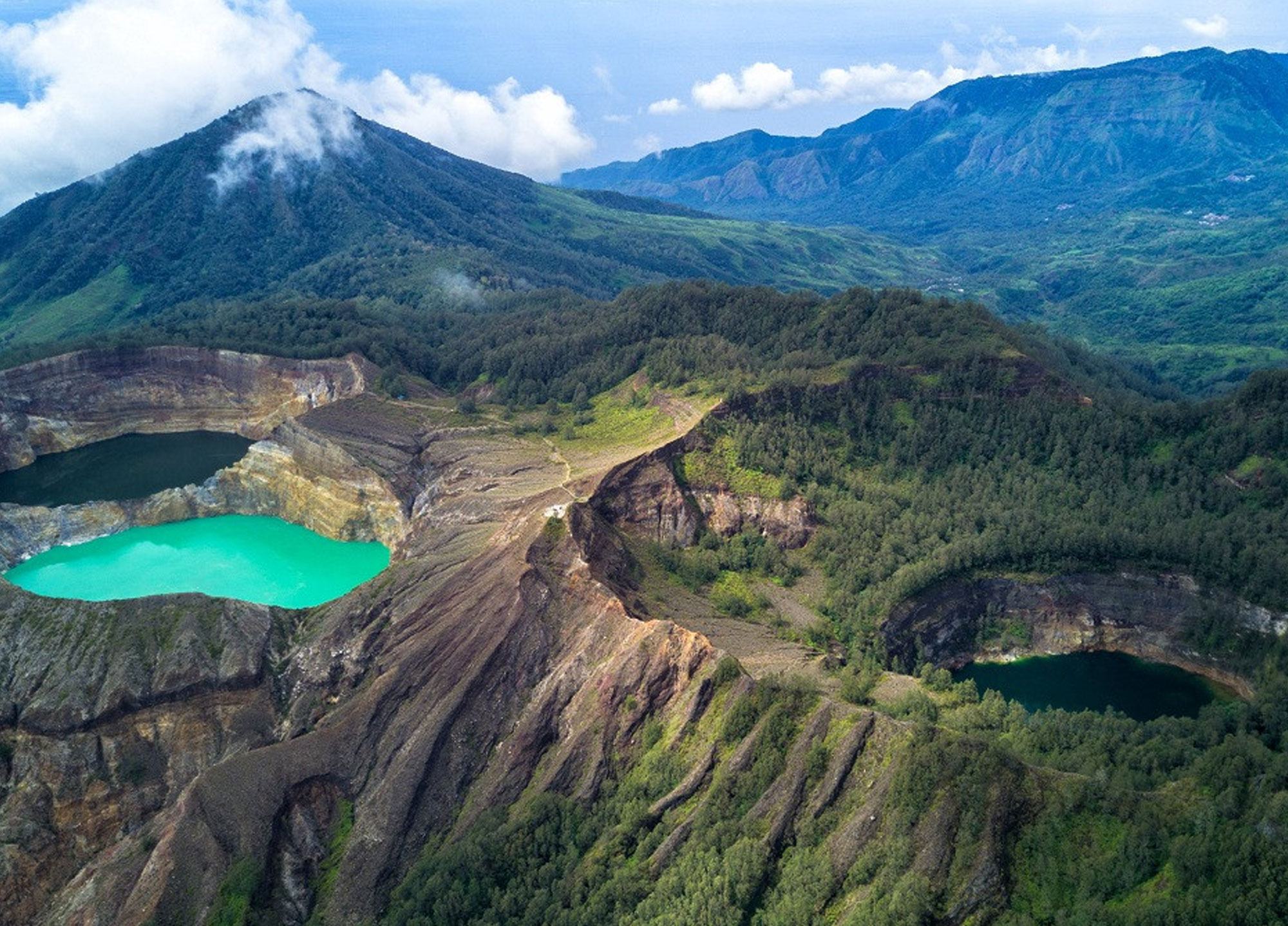 labuan bajo tour operator